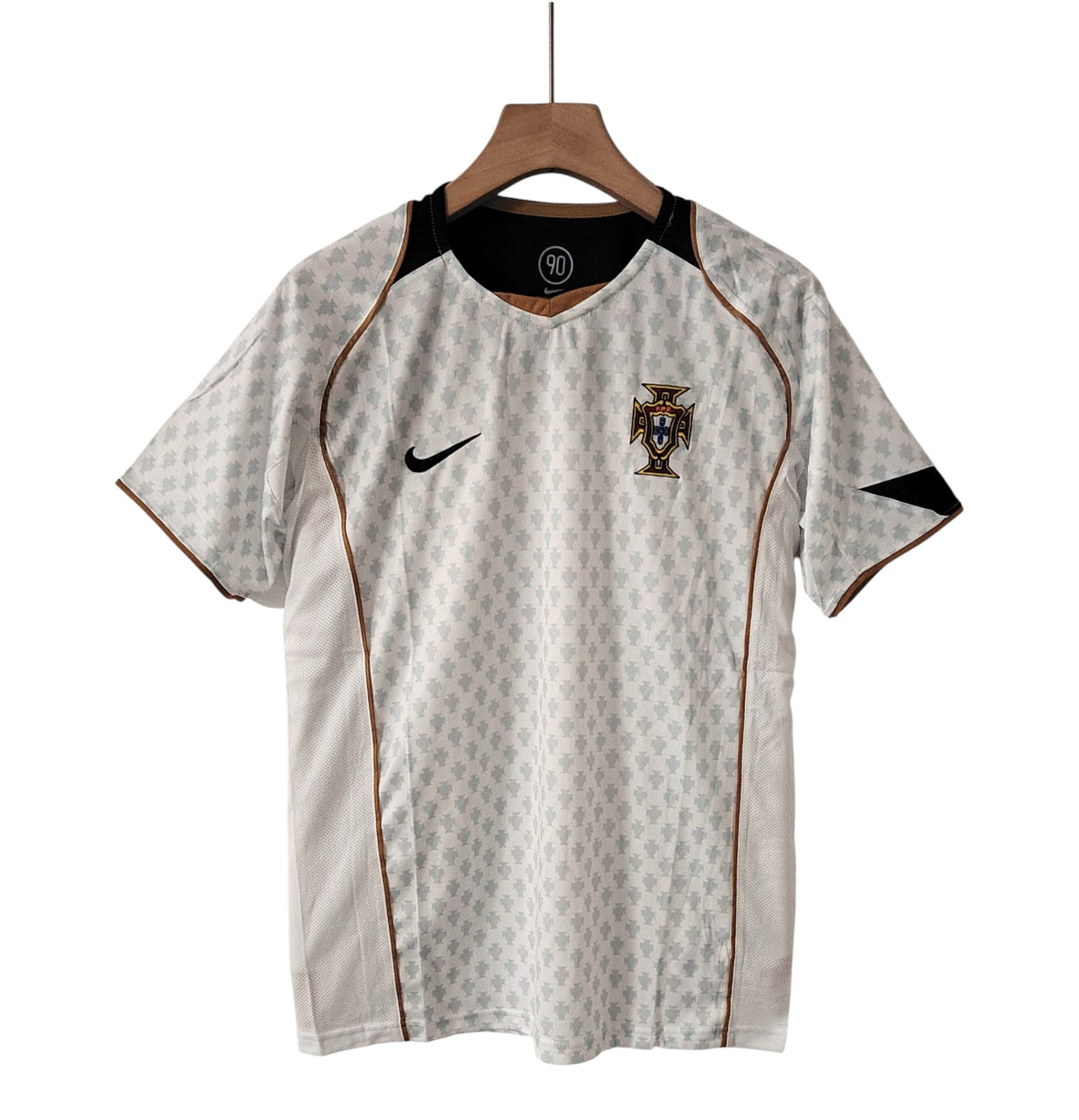 Portugal 2004 Maillot Rétro Extérieur