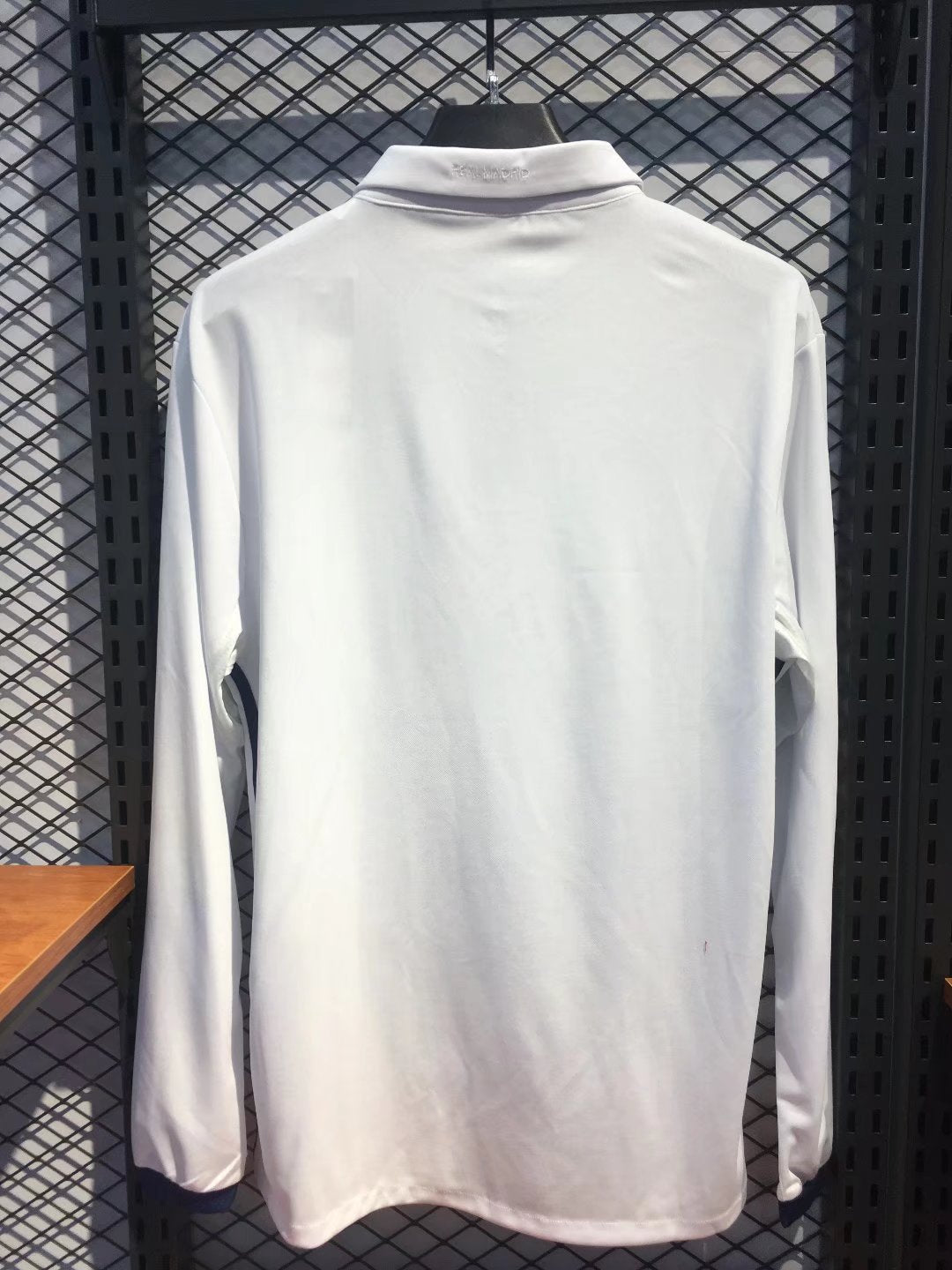 Real Madrid 2016-17 Maillot Rétro Domicile Manches Longues